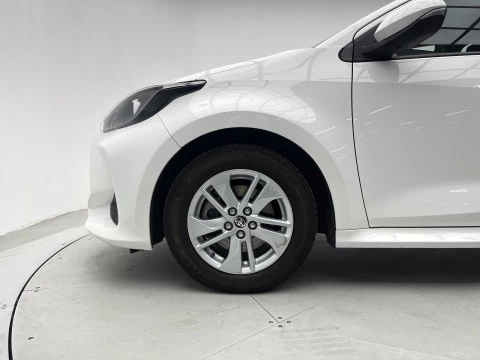 Toyota Yaris 1.5 120H Business Plus