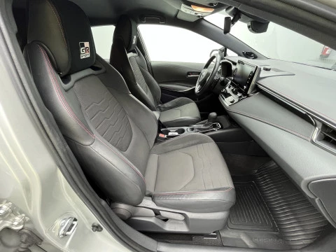 Toyota Corolla 2.0 180H ADVANCE E-CVT