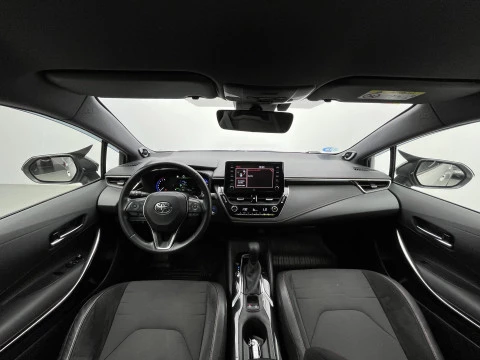 Toyota Corolla 2.0 180H ADVANCE E-CVT