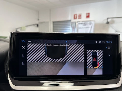 Peugeot 2008 Allure Gasolina 100 S&S 6 Vel. MAN