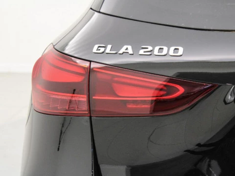 Mercedes-Benz GLA 200 DCT 163CV 5P