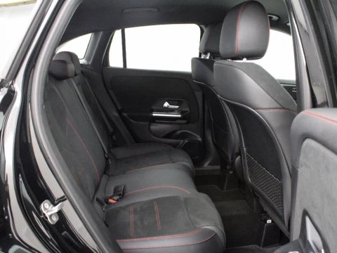 Mercedes-Benz GLA 200 DCT 163CV 5P