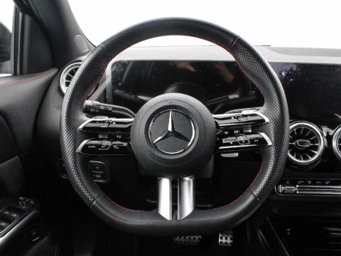 Mercedes-Benz GLA 200 DCT 163CV 5P