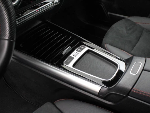 Mercedes-Benz GLA 200 DCT 163CV 5P