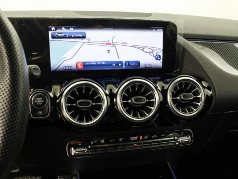 Mercedes-Benz GLA 200 DCT 163CV 5P