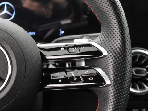 Mercedes-Benz GLA 200 DCT 163CV 5P