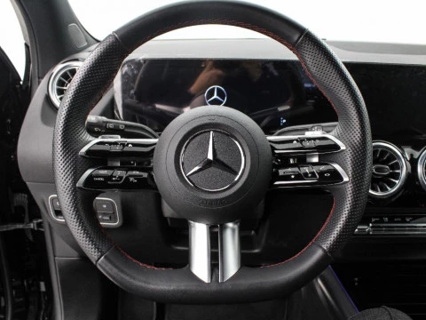 Mercedes-Benz GLA 200 DCT 163CV 5P