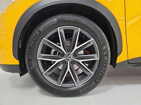 Lexus LBX 1.5 136cv HEV Cool+