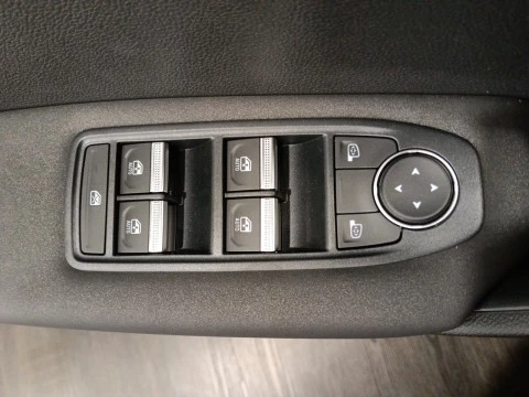 Renault Captur evolut TCe 117 kW (160CV) EDC mild hybri