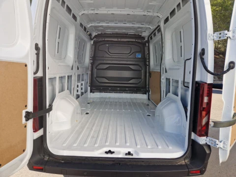 Renault Master Furgón T L2H2 3300 Bl dCi 96kW (130CV)