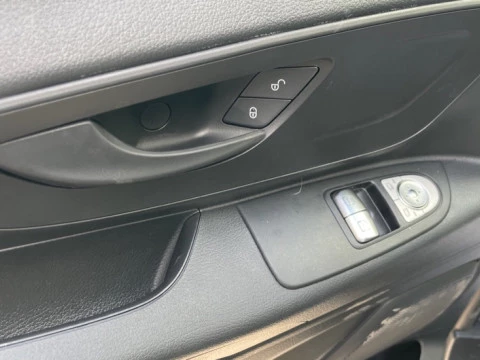 Mercedes-Benz Vito Vito 110 CDI Furgón Largo