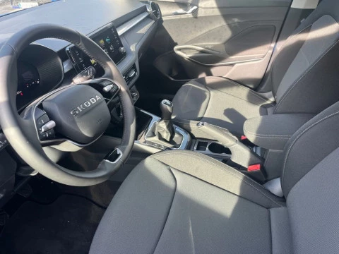 Skoda Fabia  Selection 1,0 MPI 59 kW (80 CV) Manual 5 vel.