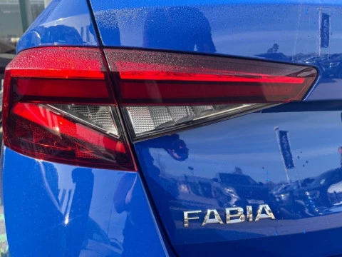 Skoda Fabia  Selection 1,0 MPI 59 kW (80 CV) Manual 5 vel.