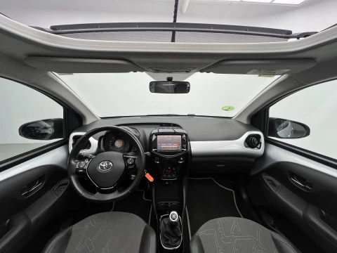 Toyota Aygo 1.0 70 x-sky
