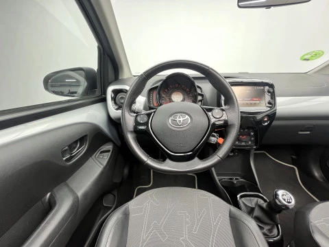 Toyota Aygo 1.0 70 x-sky