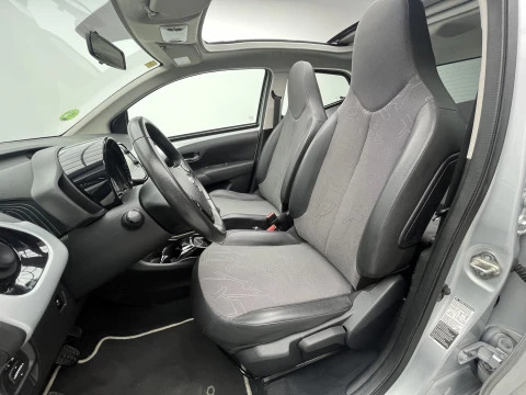 Toyota Aygo 1.0 70 x-sky