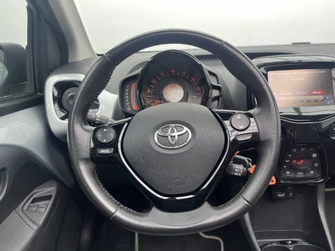 Toyota Aygo 1.0 70 x-sky