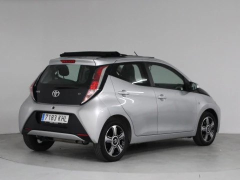 Toyota Aygo 1.0 70 x-sky