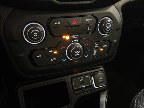 Jeep Renegade Night Eagle II 1.0G 88kW (120CV) 4x2