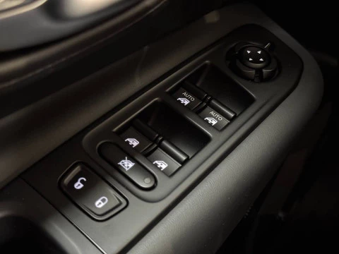 Jeep Renegade Night Eagle II 1.0G 88kW (120CV) 4x2