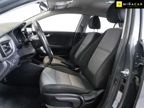 Kia Stonic 1.0 T-GDi MHEV iMT Concept 74 kW (100 CV)