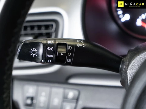 Kia Stonic 1.0 T-GDi MHEV iMT Concept 74 kW (100 CV)