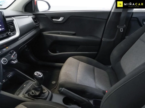 Kia Stonic 1.0 T-GDi MHEV iMT Concept 74 kW (100 CV)