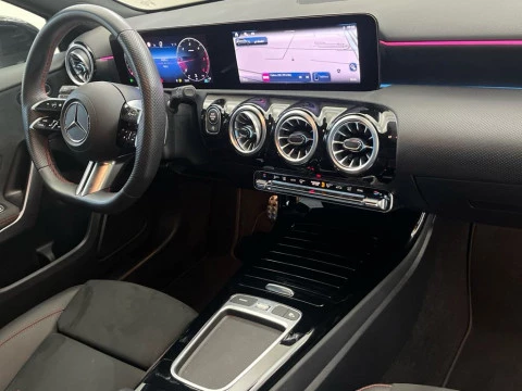 Mercedes-Benz Clase A 200 d Compacto