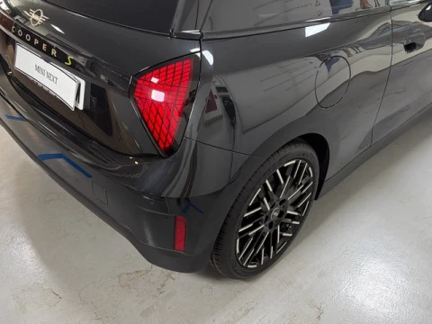 MINI Cooper SE 160 kW (218 CV)