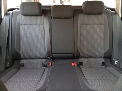 Volkswagen Passat Advance 1.6 TDI 88kW(120CV) DSG Variant