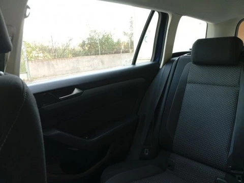 Volkswagen Passat Advance 1.6 TDI 88kW(120CV) DSG Variant