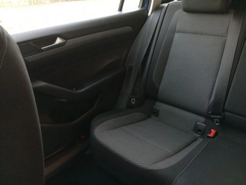 Volkswagen Passat Advance 1.6 TDI 88kW(120CV) DSG Variant