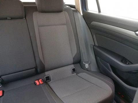 Volkswagen Passat Advance 1.6 TDI 88kW(120CV) DSG Variant