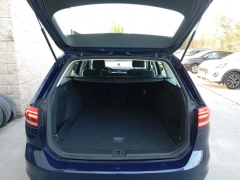 Volkswagen Passat Advance 1.6 TDI 88kW(120CV) DSG Variant