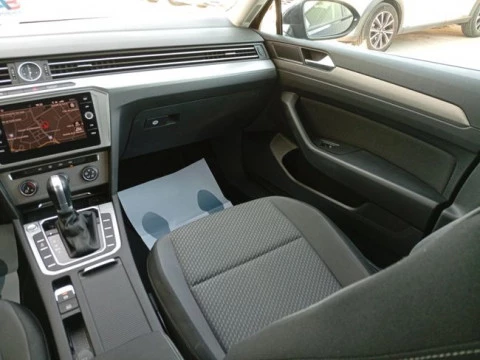 Volkswagen Passat Advance 1.6 TDI 88kW(120CV) DSG Variant