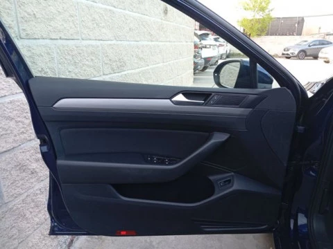Volkswagen Passat Advance 1.6 TDI 88kW(120CV) DSG Variant