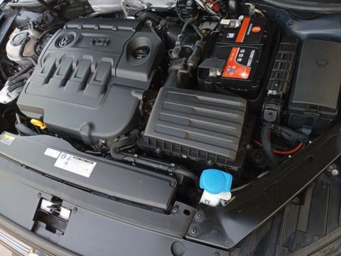 Volkswagen Passat Advance 1.6 TDI 88kW(120CV) DSG Variant