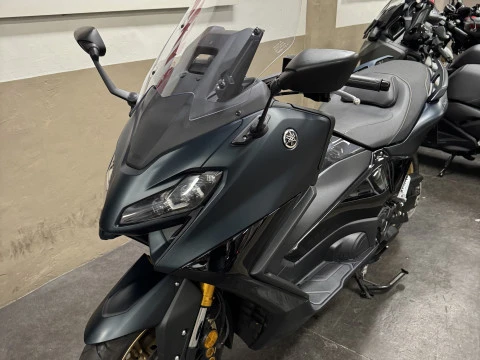 Yamaha TMAX 560 TECH MAX DARK PETROL Yamaha TMAX 560 TECH MAX DARK PETROL