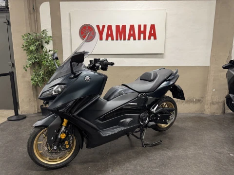 Yamaha TMAX 560 TECH MAX DARK PETROL Yamaha TMAX 560 TECH MAX DARK PETROL
