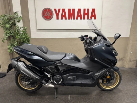 Yamaha TMAX 560 TECH MAX DARK PETROL Yamaha TMAX 560 TECH MAX DARK PETROL