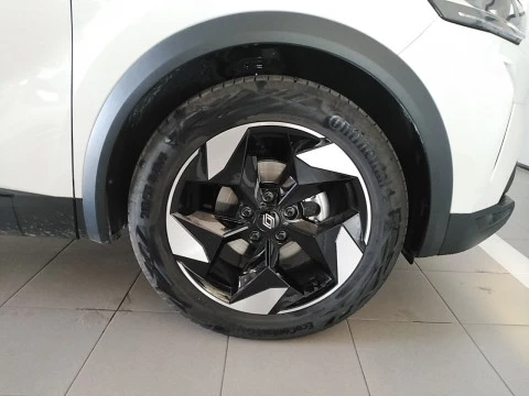 Renault Captur   TCe Techno 67kW