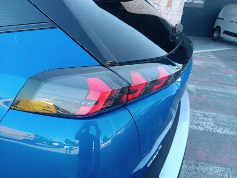 Peugeot 2008 GT BlueHDI 130 S&S EAT8