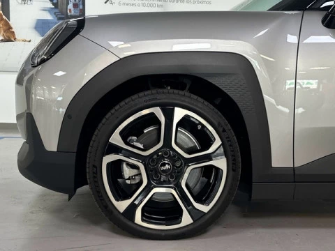 MINI Aceman SE 160 kW (218 CV)