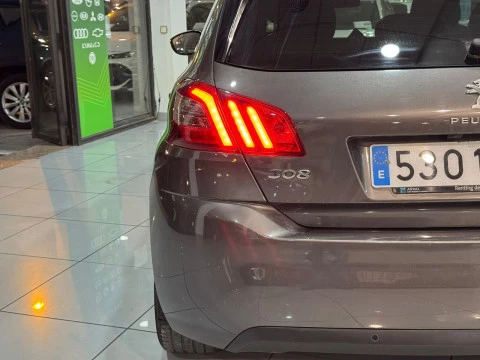 Peugeot 308 1.5 BLUEHDI S/S STYLE 130
