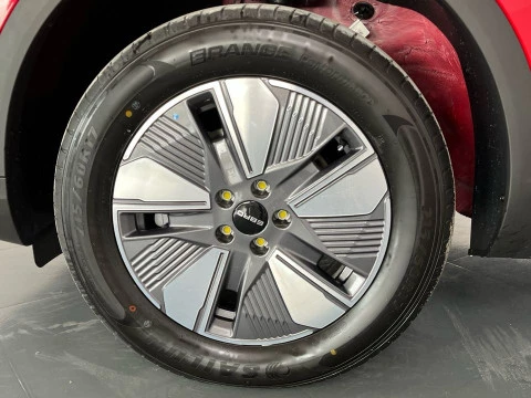 EBRO S400 1.5 DHE HEV Excellence CVT