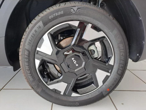 Kia Stonic 1.0 T-GDI 74KW CONCEPT 5P