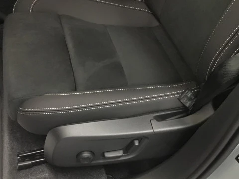 Volvo XC40 XC40 BLACK EDITION PLUS B3 MILD HYBRID