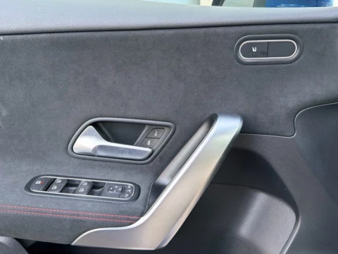 Mercedes-Benz Clase A  180 Compacto