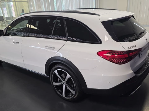 Mercedes-Benz Clase C C 220 d 4MATIC All-Terrain Estate