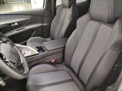 Peugeot 3008 225 e-EAT8 Allure Pack
